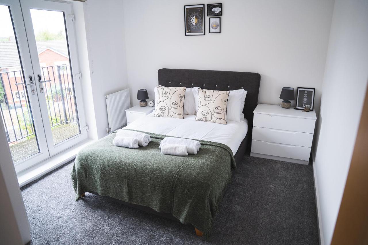 City Centre 2-Bed - New - Free Wi-Fi - Central Манчестер Екстер'єр фото
