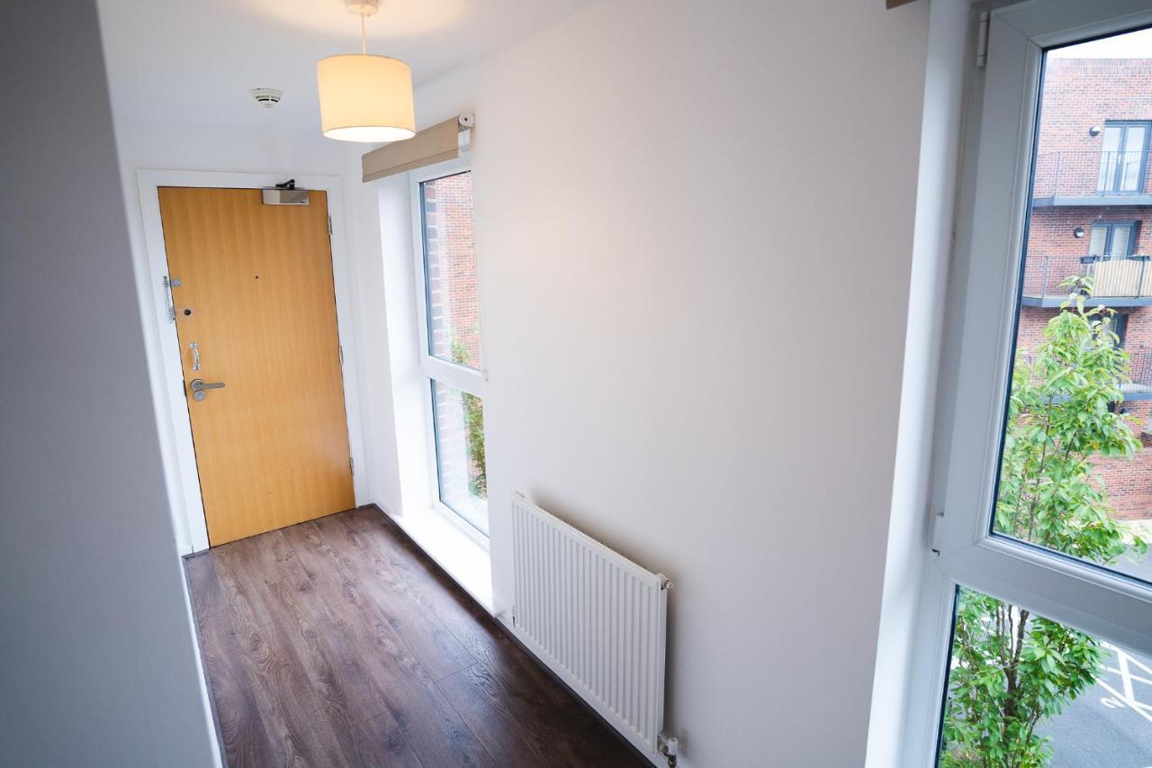 City Centre 2-Bed - New - Free Wi-Fi - Central Манчестер Екстер'єр фото